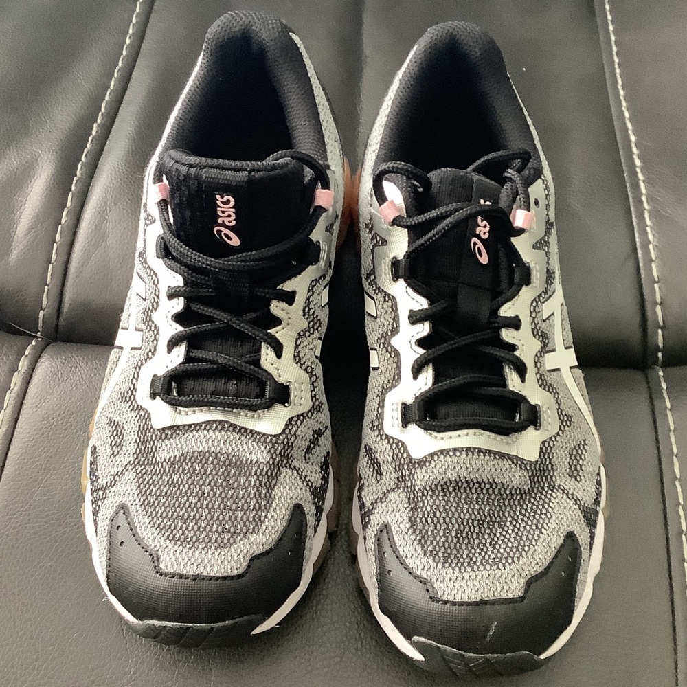 ASICS Women's Black and Gray Athletic Shoes
